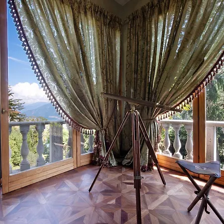 Historic Argegno Dizzasco