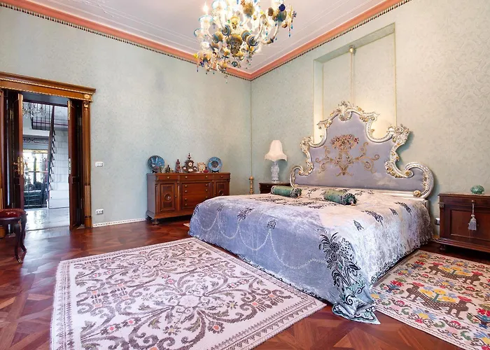 Historic Argegno Βίλα *