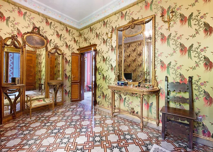 Historic Argegno Βίλα *